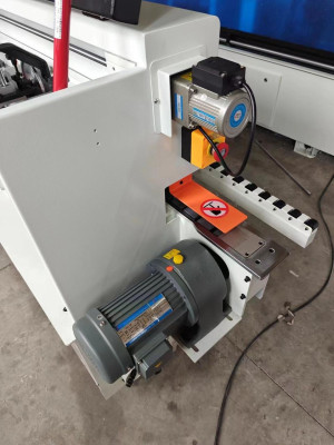 Будкрам купити Кромкооблицювальний верстат MAST Holztechnik K308 Кромкооблицювальний верстат MAST Holztechnik K308 5