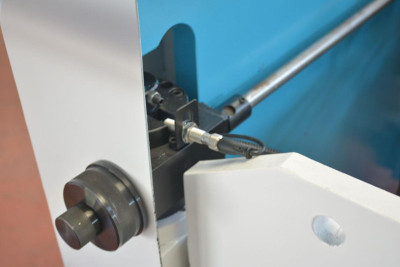 Будкрам купить Гидравлический листогибочный пресс с ЧПУ Isitan EDGEBENDER 31135 NC Гидравлический листогибочный пресс с ЧПУ Isitan EDGEBENDER 31135 NC 2