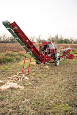 Будкрам купити Напівавтоматична машина для різання та розколу дров Brugger SA38 Напівавтоматична машина для різання та розколу дров Brugger SA38 6