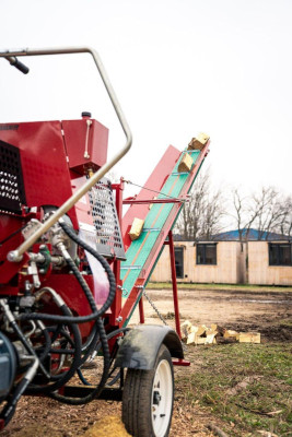 Будкрам купити Напівавтоматична машина для різання та розколу дров Brugger SA38 Напівавтоматична машина для різання та розколу дров Brugger SA38 7