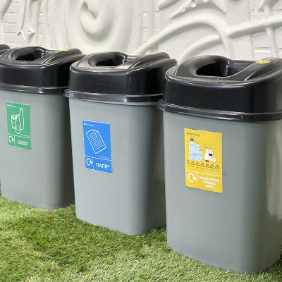 Будкрам купити Баки для сортування сміття 3х60Л, кришка з отвором, пластик, сірий SNMZ Баки для сортування сміття 3х60Л, кришка з отвором, пластик, сірий SNMZ 8