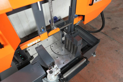 Будкрам купити Автоматична двоколонна стрічкова пилка DISPA MAKINA D-O 550 Автоматична двоколонна стрічкова пилка DISPA MAKINA D-O 550 2