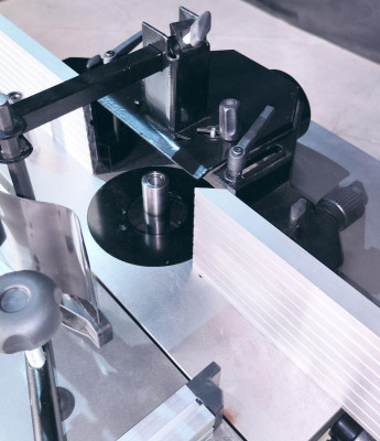 Будкрам купити Фрезерний верстат дерева MAST Holztechnik H-FV160K-1 230V Фрезерний верстат дерева MAST Holztechnik H-FV160K-1 230V 8