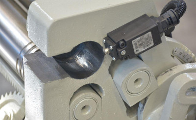 Будкрам купить Роликовый листогиб Isitan IR 2050 x 75 Роликовый листогиб Isitan IR 2050 x 75 3