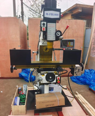 Будкрам купити Універсальний вертикально-фрезерний верстат MAST Metalltechnik M-FR1000