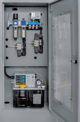 Будкрам купити Фрезерний верстат по металу з ЧПУ HOLZMANN CF500 Фрезерний верстат по металу з ЧПУ HOLZMANN CF500 9