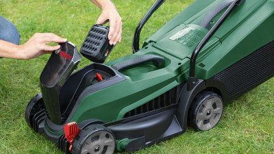 Будкрам купить Bosch Газонокосилка аккумуляторная CityMower 18V-32-300 18В акб 1х4А·час 31л 30-60мм 9.4кг Bosch Газонокосилка аккумуляторная CityMower 18V-32-300 18В акб 1х4А·час 31л 30-60мм 9.4кг 7