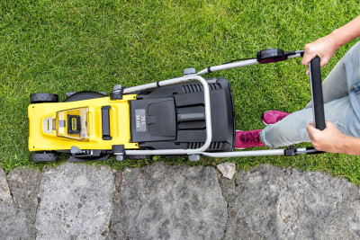 Будкрам купити Karcher Газонокосарка акумуляторна LMO 3-18 Battery 18В 34см 25-60мм (без АКБ та ЗУ) Karcher Газонокосарка акумуляторна LMO 3-18 Battery 18В 34см 25-60мм (без АКБ та ЗУ) 8