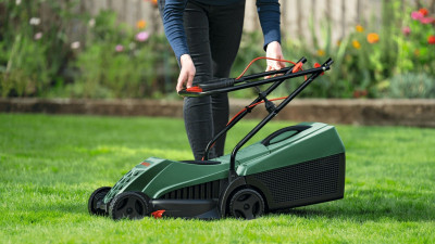 Будкрам купити Bosch Газонокосарка мережева EasyRotak 32-205 1200Вт 32см 31л 25-65мм 11.1кг Bosch Газонокосарка мережева EasyRotak 32-205 1200Вт 32см 31л 25-65мм 11.1кг 3