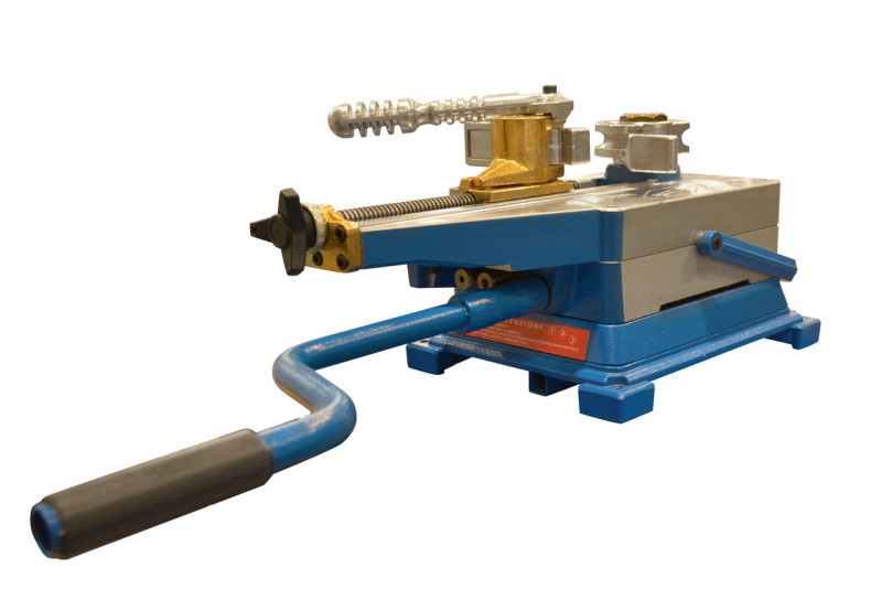 Будкрам купити Бездорновий трубогиб Isitan BK 083 M