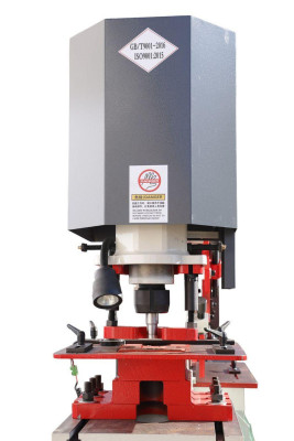 Будкрам купить Гидравлические пресс-ножницы MAST Metalltechnik Q35Y-25 Гидравлические пресс-ножницы MAST Metalltechnik Q35Y-25 7