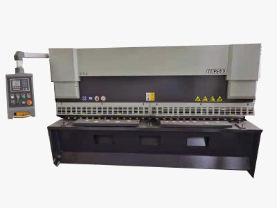 Будкрам купить Гидравлические гильотинные ножницы MAST CNC MACHINEN QC11K-6X2500 с TP10S