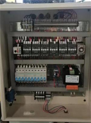 Будкрам купить Гидравлические гильотинные ножницы MAST CNC Machinen QC11K-10X1600 Гидравлические гильотинные ножницы MAST CNC Machinen QC11K-10X1600 3