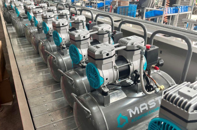 Будкрам купить Безмасляный поршневой компрессор Mast MOF1390/1100-30L Безмасляный поршневой компрессор Mast MOF1390/1100-30L 4