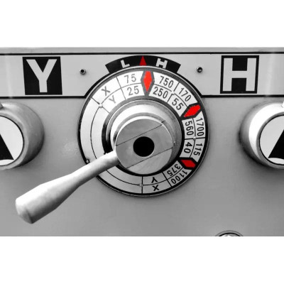 Будкрам купити Універсальний токарний верстат CORMAK 460x1000 Універсальний токарний верстат CORMAK 460x1000 5