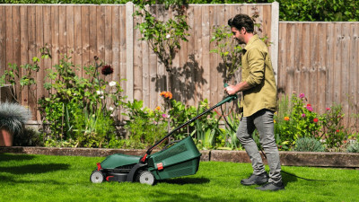 Будкрам купить Газонокосилка сетевая Bosch UniversalRotak 34-405 1300Вт 34см 40л 27-50мм 11кг Газонокосилка сетевая Bosch UniversalRotak 34-405 1300Вт 34см 40л 27-50мм 11кг 6