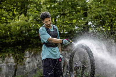 Будкрам купить Минимойка низкого давления аккумуляторная Karcher OC 3 Foldable, 120л/ч, шланг 1.8м, бак для воды 8л, вес 2.2кг, USB-C Минимойка низкого давления аккумуляторная Karcher OC 3 Foldable, 120л/ч, шланг 1.8м, бак для воды 8л, вес 2.2кг, USB-C 9