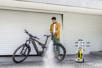 Будкрам купить Минимойка аккумуляторная Karcher OC 6-18 Premium Battery Set 18В акб 1х2.5А·час 24бар 200л/ч бак для воды 12л ЗП 5.73кг Минимойка аккумуляторная Karcher OC 6-18 Premium Battery Set 18В акб 1х2.5А·час 24бар 200л/ч бак для воды 12л ЗП 5.73кг 4