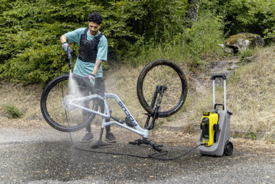 Будкрам купить Минимойка аккумуляторная Karcher OC 6-18 Premium Battery Set 18В акб 1х2.5А·час 24бар 200л/ч бак для воды 12л ЗП 5.73кг Минимойка аккумуляторная Karcher OC 6-18 Premium Battery Set 18В акб 1х2.5А·час 24бар 200л/ч бак для воды 12л ЗП 5.73кг 6