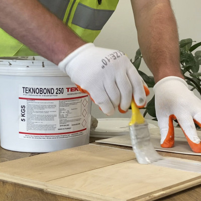 Будкрам купить Клей акриловый Teknobond 250 для линолеума и плитки ПВХ, 20 кг TEKNO Клей акриловый Teknobond 250 для линолеума и плитки ПВХ, 20 кг TEKNO 2
