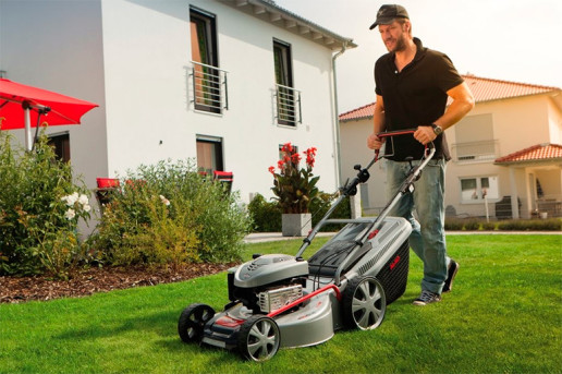 Будкрам Газонокосарка для домашнього використання: як вона допомагає зберегти ділянку в порядку